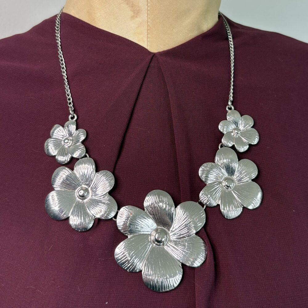 Charming Charlie Statement Necklace | Chunky Flower Vintage 1990s